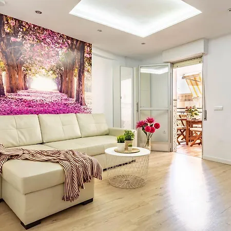 Blue & Red By Sol Maestranza Apartment *