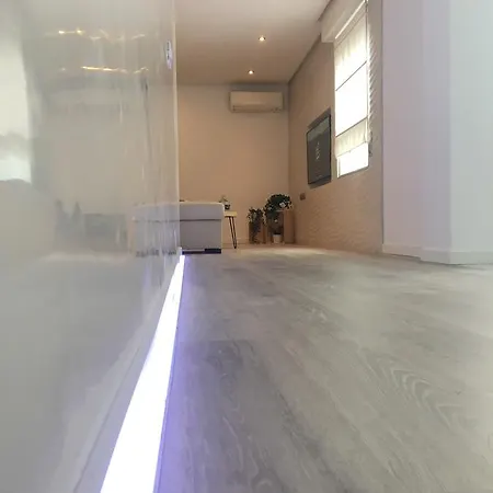 Blue & Red By Sol Maestranza דירה *