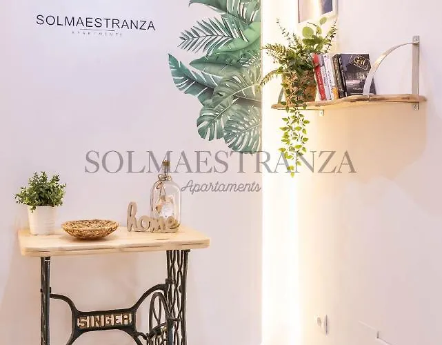 Blue & Red By Sol Maestranza 公寓