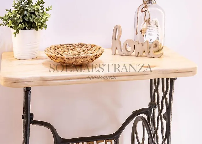 Blue & Red By Sol Maestranza 公寓 马拉加