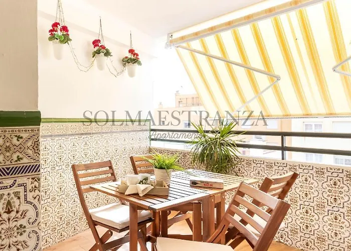 Blue & Red By Sol Maestranza 公寓