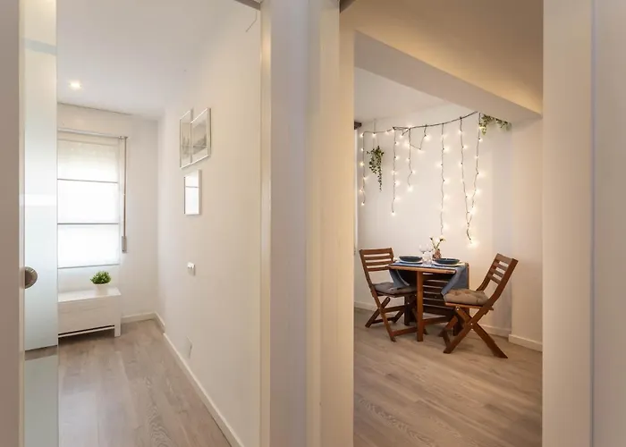 Blue & Red By Sol Maestranza 公寓 马拉加